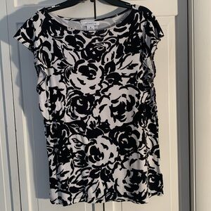 Liz Claiborne Black & White Floral Cap Sleeve Blouse EUC